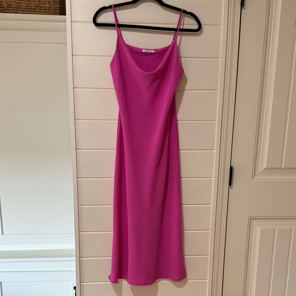 Timing Fuchsia Midi Dress